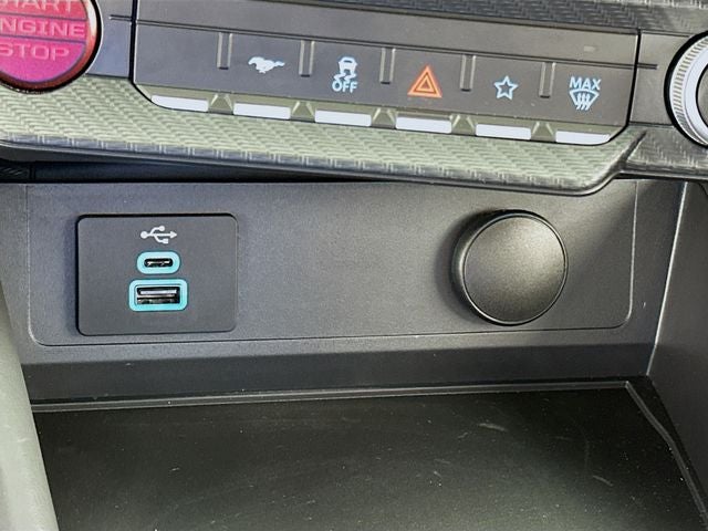 2025 Ford Mustang Dark Horse