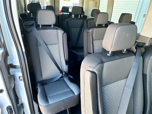 2025 Ford Transit Passenger Wagon XLT