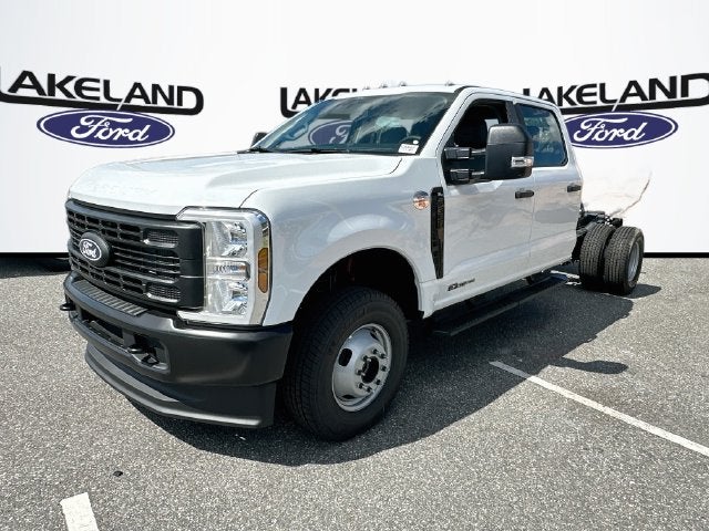 2027 Ford Super Duty F-350 DRW XL DRW