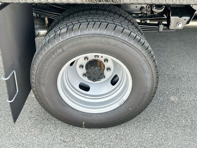 2027 Ford Super Duty F-350 DRW XL DRW