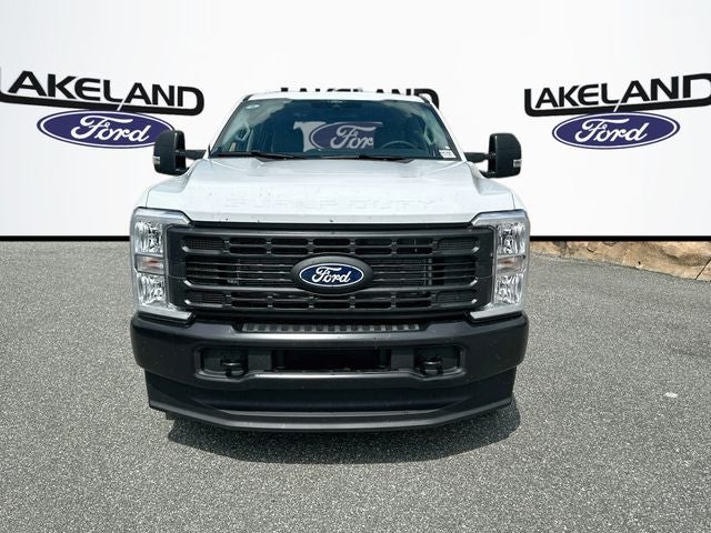 2027 Ford Super Duty F-350 DRW XL DRW