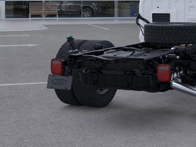 2025 Ford Super Duty F-550 DRW XL DRW