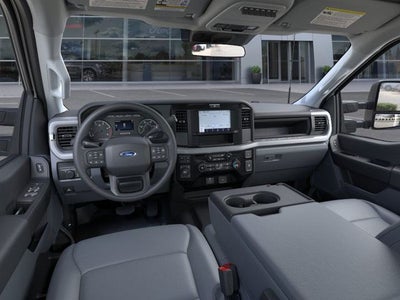 2025 Ford Super Duty F-550 DRW XL DRW