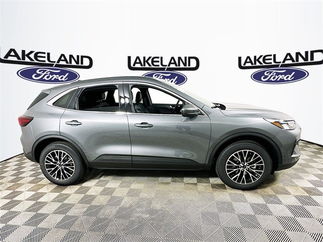 2026 Ford Escape Base