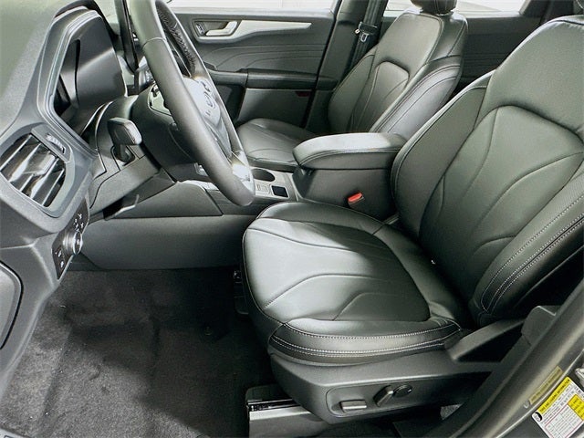 2025 Ford Escape Base