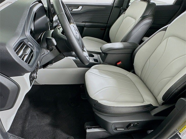 2025 Ford Escape Base