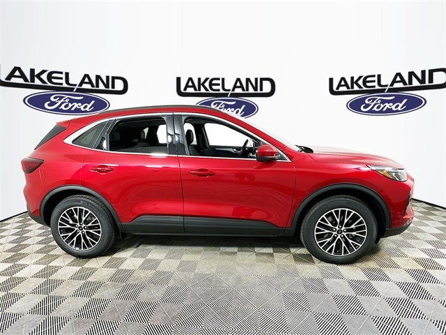 2025 Ford Escape Base