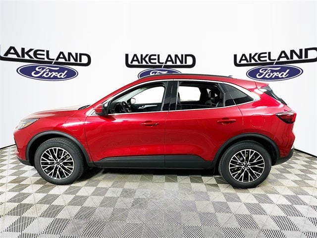 2025 Ford Escape Base