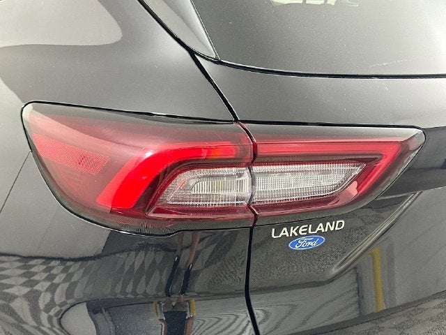2025 Ford Escape Plug-In Hybrid Base