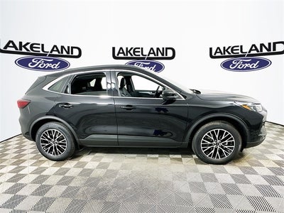 2025 Ford Escape Base