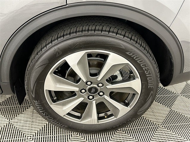 2025 Ford Escape Hybrid Platinum