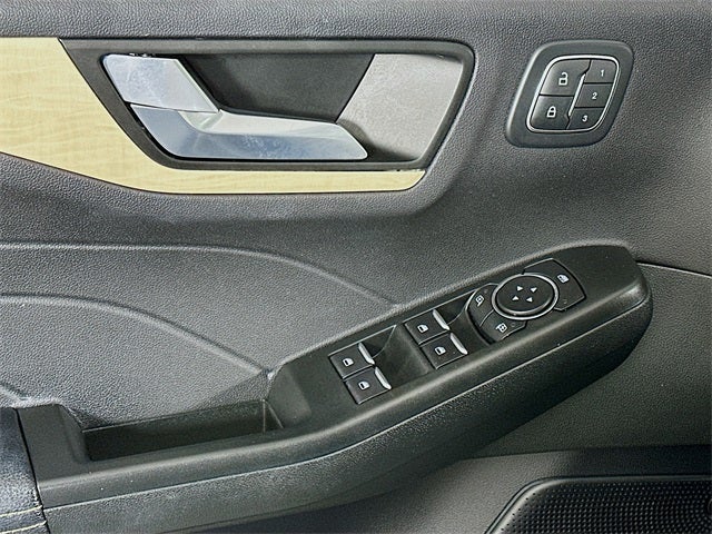 2022 Ford Escape Plug-In Hybrid Titanium