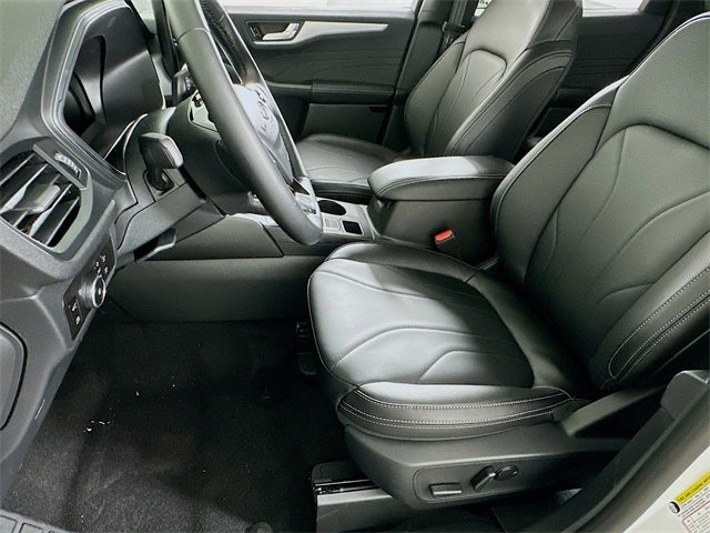 2026 Ford Escape Platinum