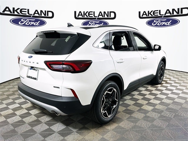 2026 Ford Escape Platinum