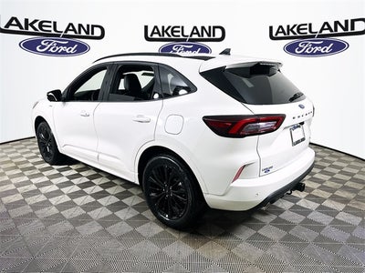 2026 Ford Escape ST-Line Elite