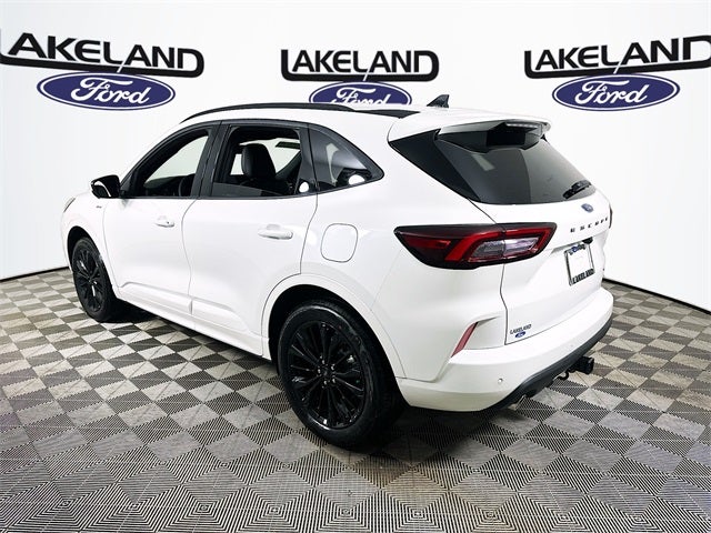2026 Ford Escape ST-Line Elite