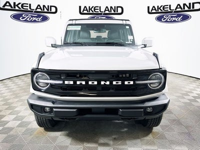 2026 Ford Bronco Outer Banks
