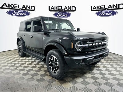 2026 Ford Bronco Outer Banks