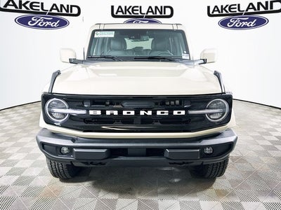 2026 Ford Bronco Outer Banks
