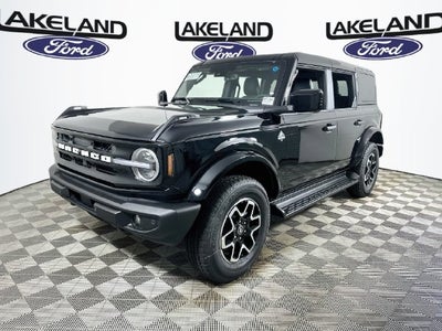2026 Ford Bronco Outer Banks
