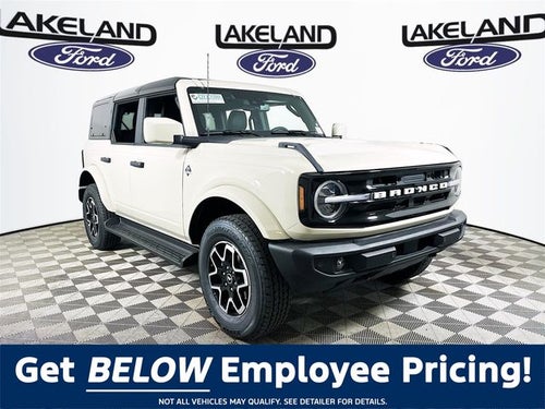 2026 Ford Bronco Outer Banks