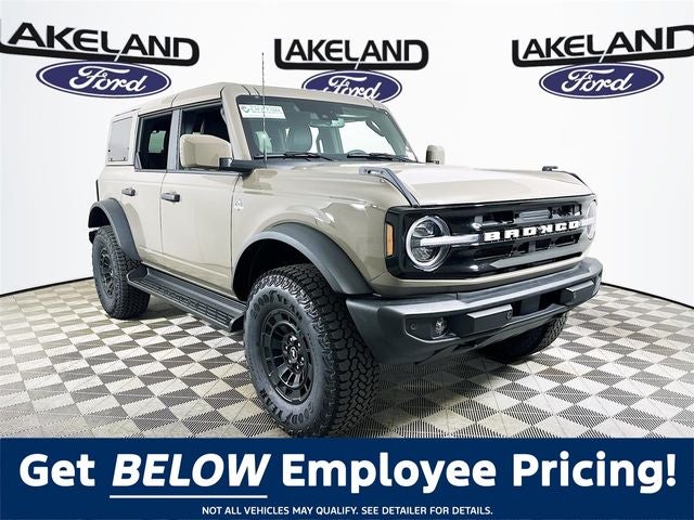 2026 Ford Bronco Outer Banks