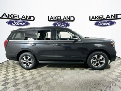 2027 Ford Expedition Active