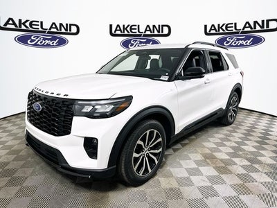 2026 Ford Explorer ST-Line