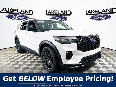 2026 Ford Explorer ST-Line