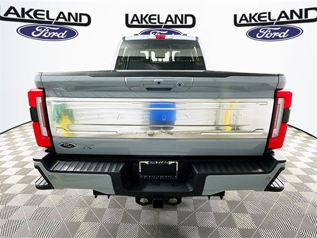 2025 Ford Super Duty F-250 SRW Platinum