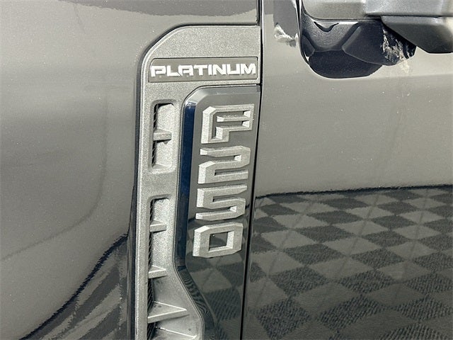 2026 Ford Super Duty F-250 SRW Platinum