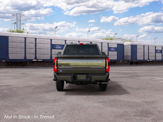 2027 Ford Super Duty F-350 SRW F-350® Platinum®