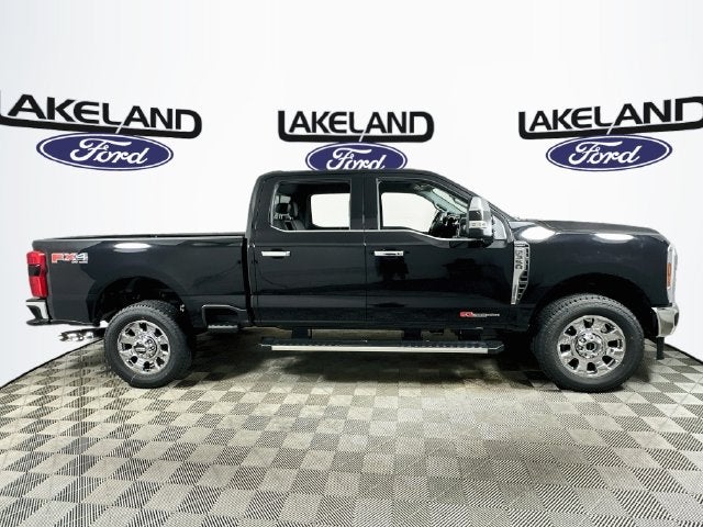 2027 Ford Super Duty F-350 SRW Lariat