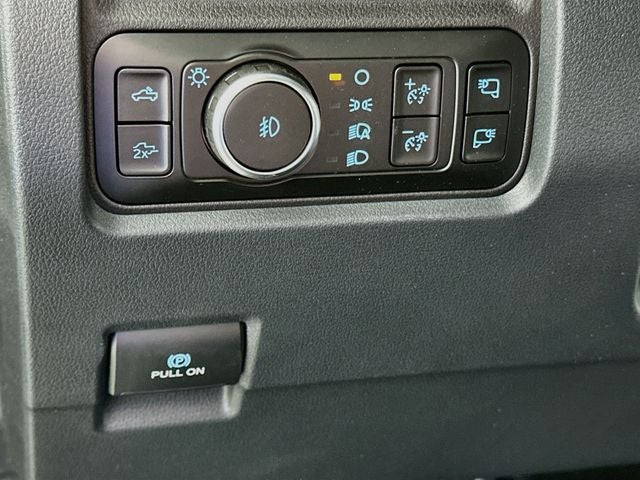 2027 Ford Super Duty F-350 SRW Lariat