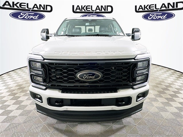 2026 Ford Super Duty F-350 SRW Lariat