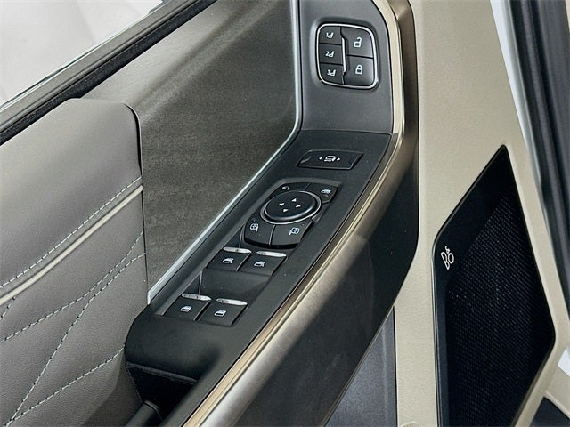 2026 Ford Super Duty F-350 SRW Platinum