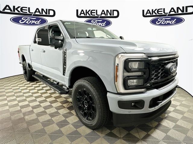 2027 Ford Super Duty F-350 SRW Lariat