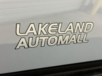 2027 Ford Super Duty F-350 SRW Lariat