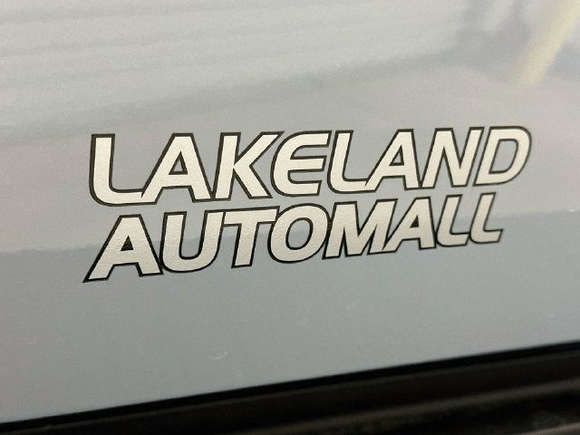 2027 Ford Super Duty F-350 SRW Lariat
