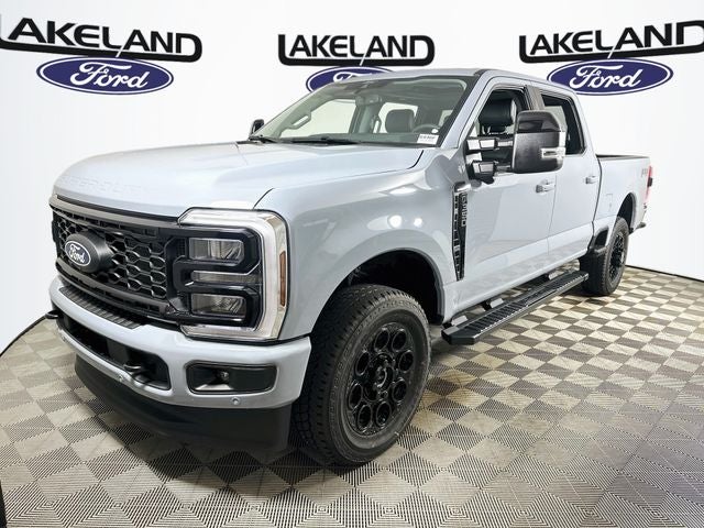 2027 Ford Super Duty F-350 SRW Lariat