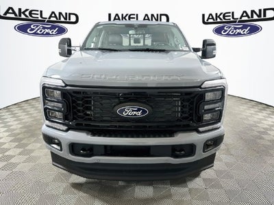 2027 Ford Super Duty F-350 SRW Lariat