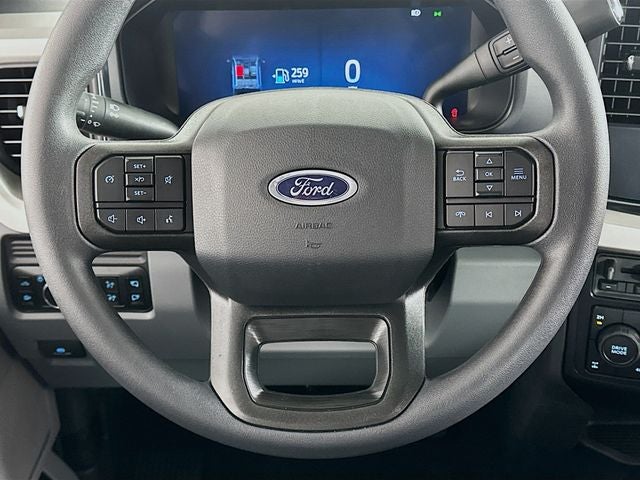 2026 Ford Super Duty F-350 SRW XLT