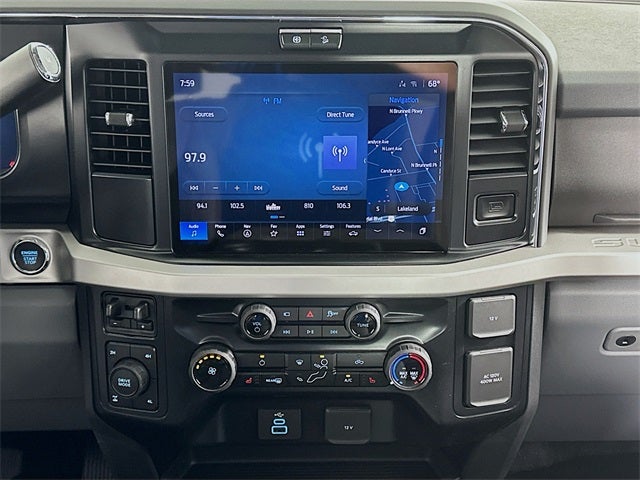 2026 Ford Super Duty F-350 SRW XLT