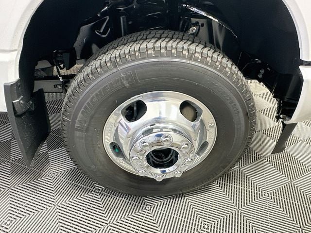 2026 Ford Super Duty F-350 DRW Platinum DRW