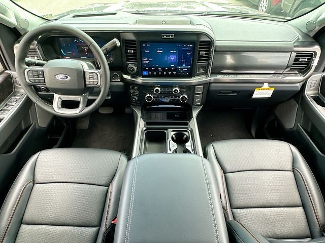 2026 Ford Super Duty F-350 DRW Lariat DRW