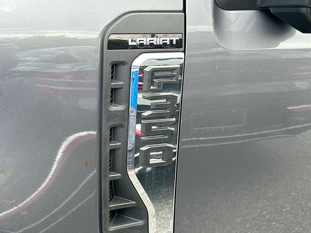 2026 Ford Super Duty F-350 DRW Lariat DRW