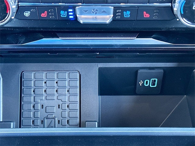 2026 Ford Super Duty F-350 DRW Platinum