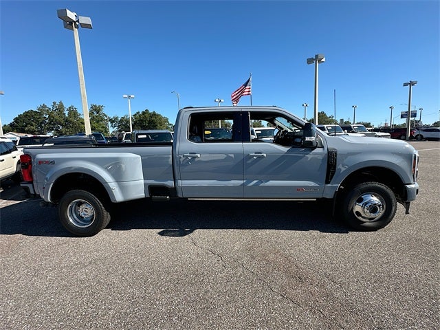 2026 Ford Super Duty F-350 DRW Platinum