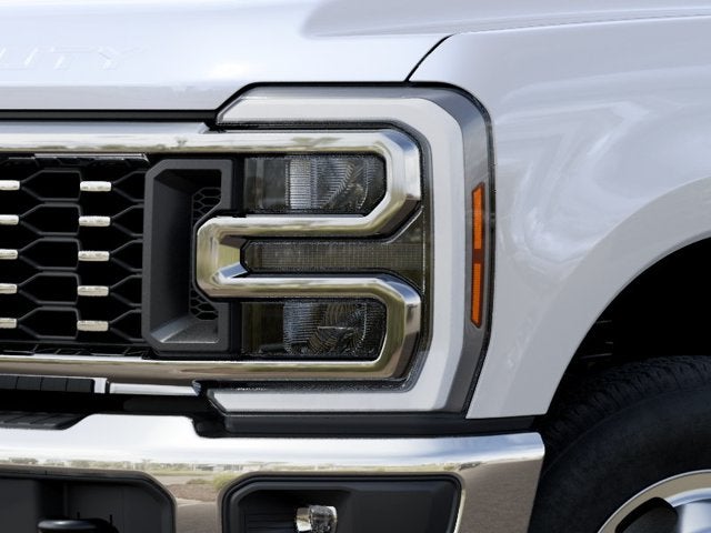 2027 Ford Super Duty F-350 DRW King Ranch DRW