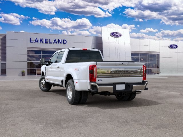 2027 Ford Super Duty F-350 DRW King Ranch DRW